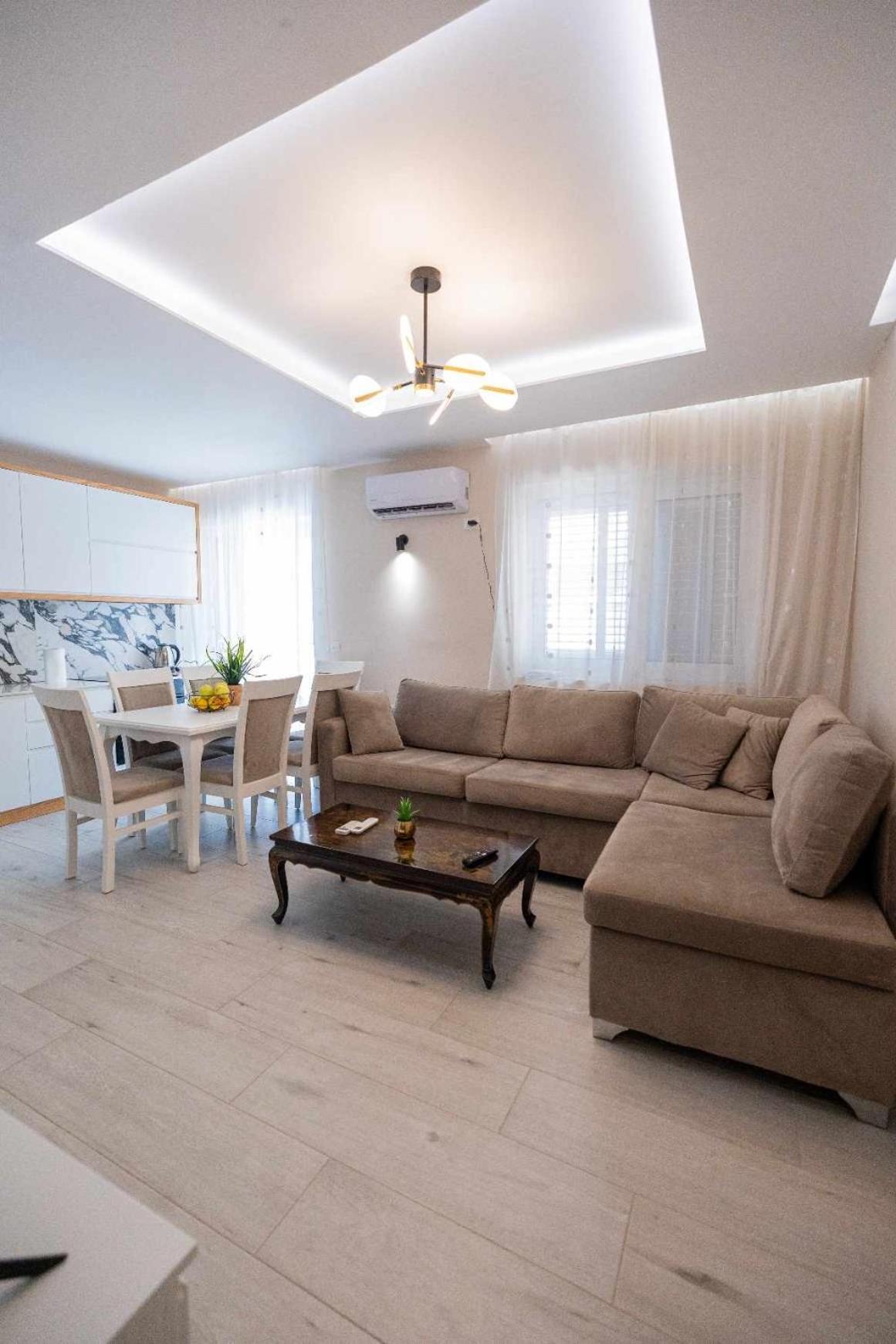 Zoto Luxury Himare